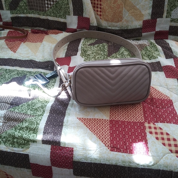 Purse - Picture 3 of 5